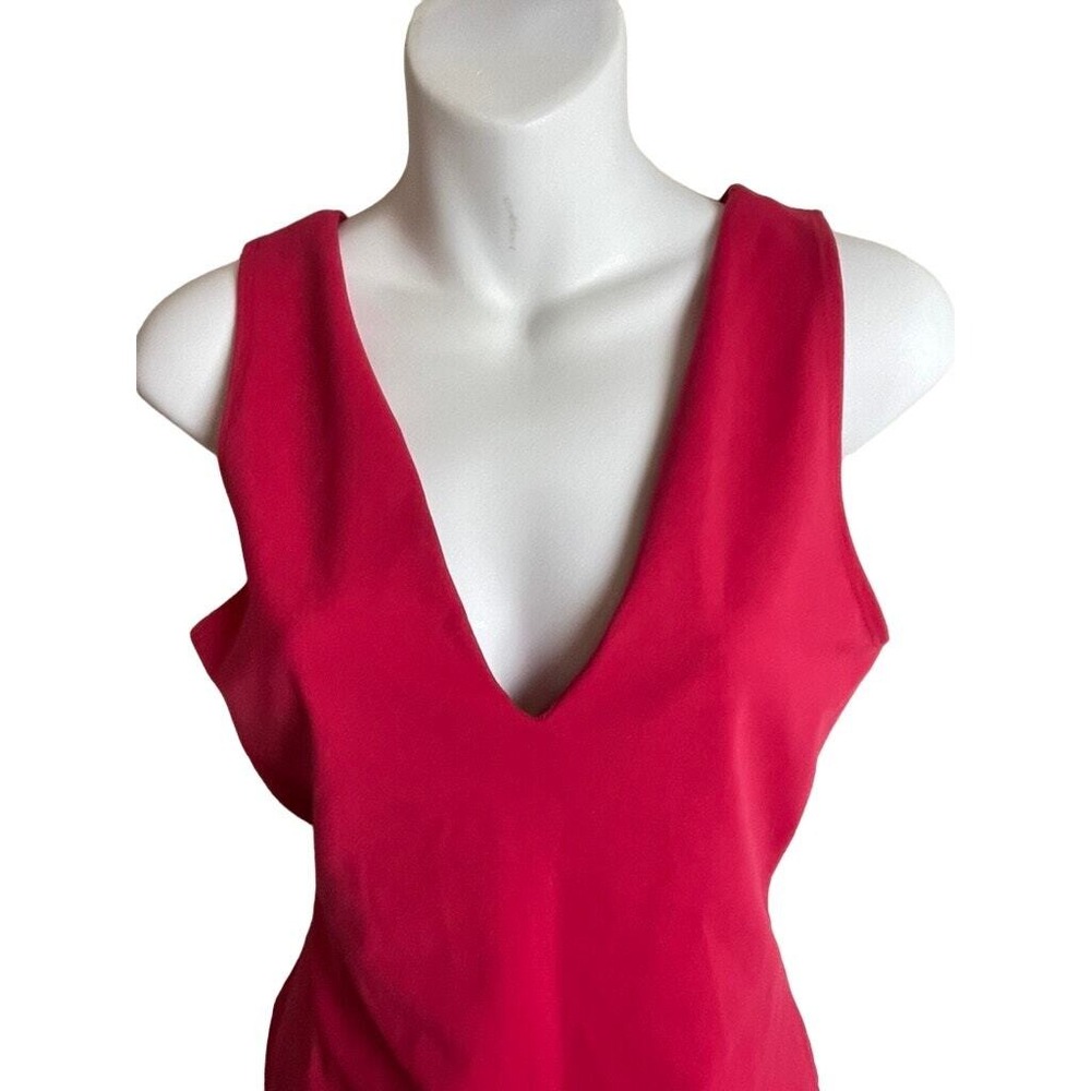 V-Neck Sleeveless Red Bodysuit - Picture 5 of 9